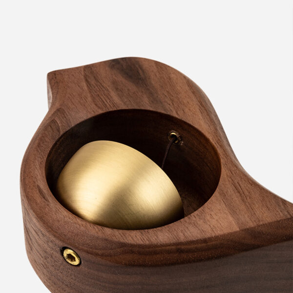 The bird shape doorbell to close every guest when he came in