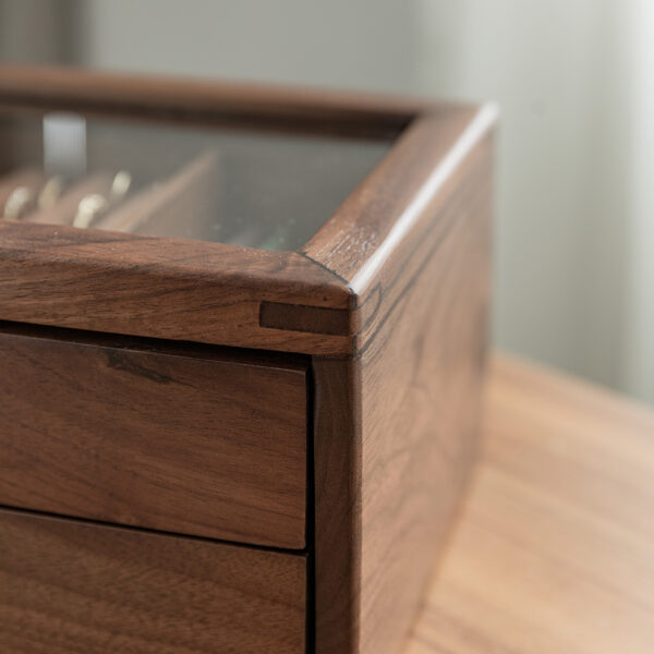 Black walnut splicing technology Details create product features
